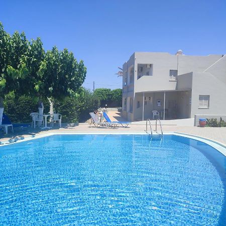 Keti Apartments Аделианос Кампос Екстериор снимка